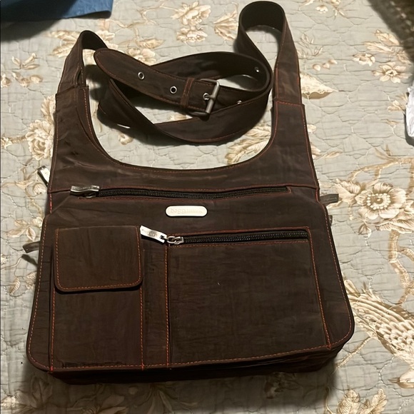 Baggallini Brown Crossbody Bag with Adjustable Strap and Sturdy Fabric - Picture 6 of 6